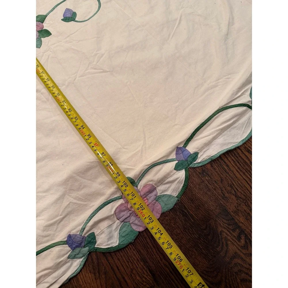 Vintage appliqué duvet cover.
